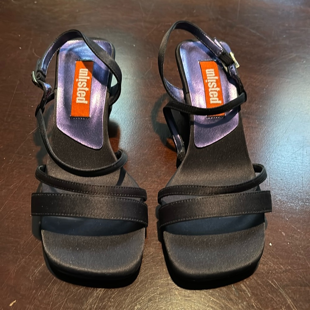 Kenneth Cole Unlisted black strappy heels